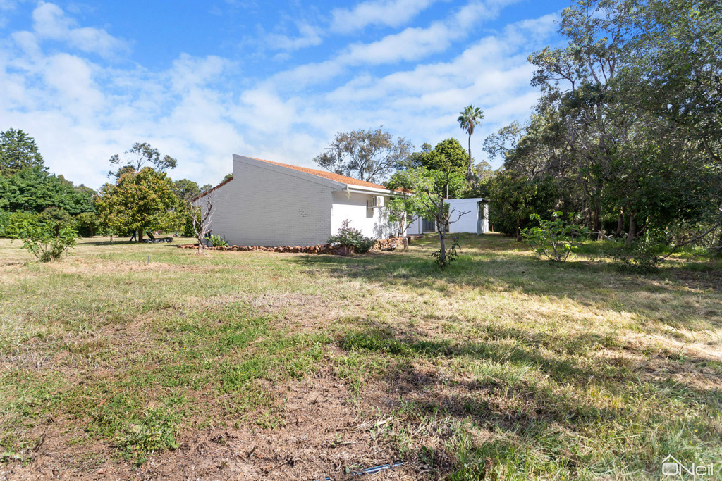 37 Mckenzie Ggrove, Kelmscott WA
