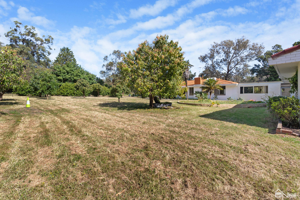 37 Mckenzie Ggrove, Kelmscott WA