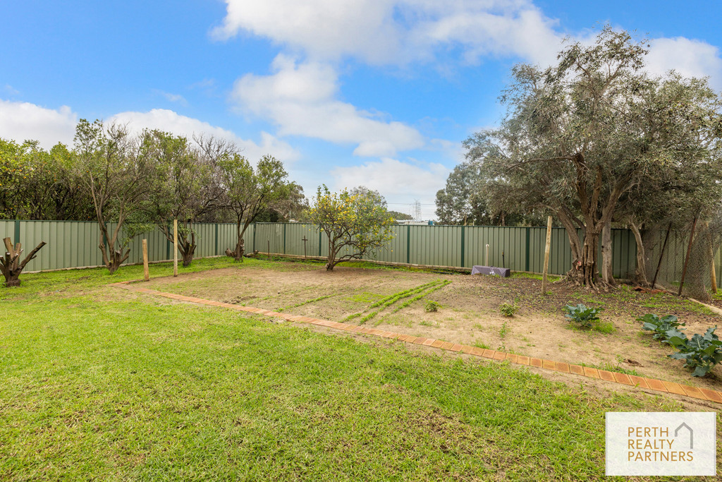 2580 Albany Highway, Kelmscott WA