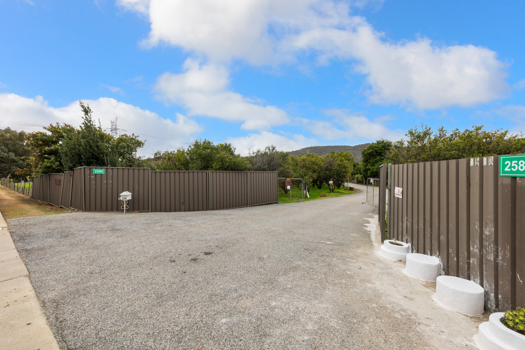 2580 Albany Highway, Kelmscott WA