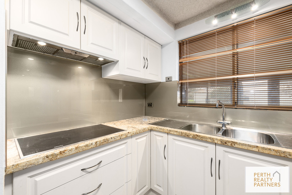 2580 Albany Highway, Kelmscott WA