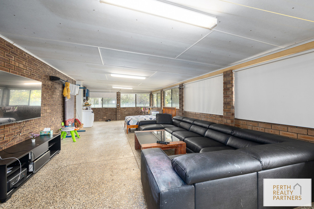 2580 Albany Highway, Kelmscott WA