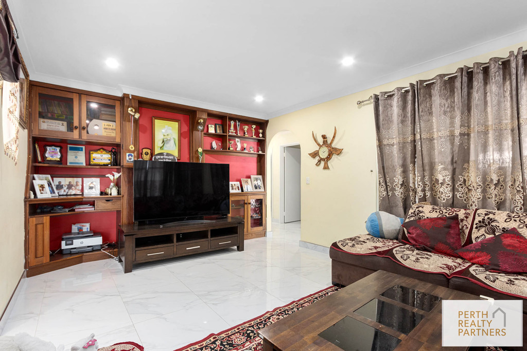 92 Warton Road, Huntingdale WA