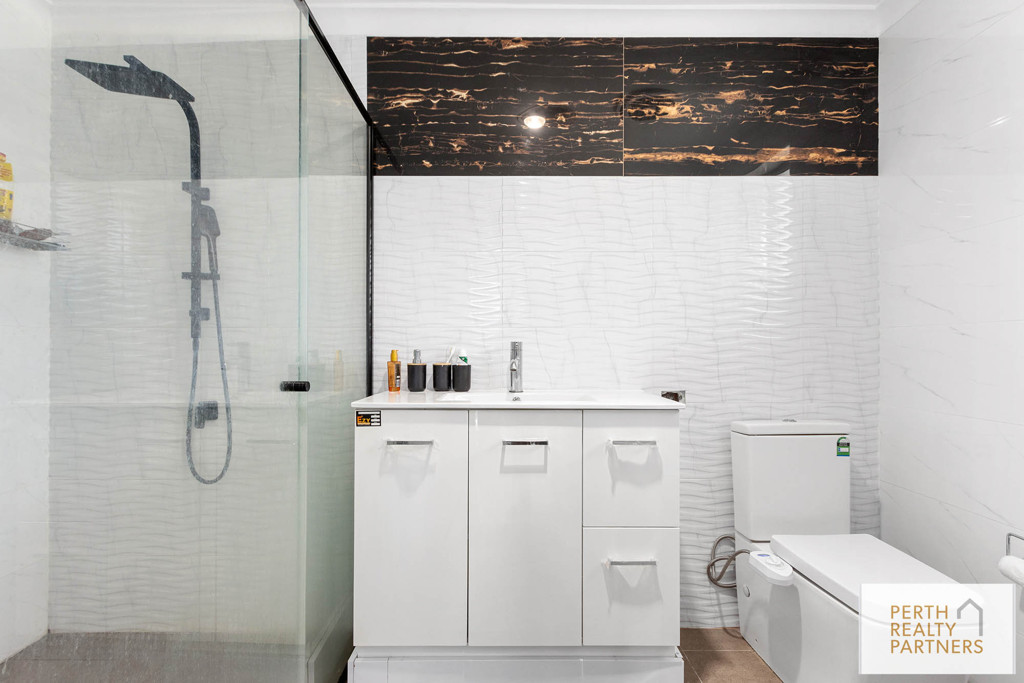 92 Warton Road, Huntingdale WA