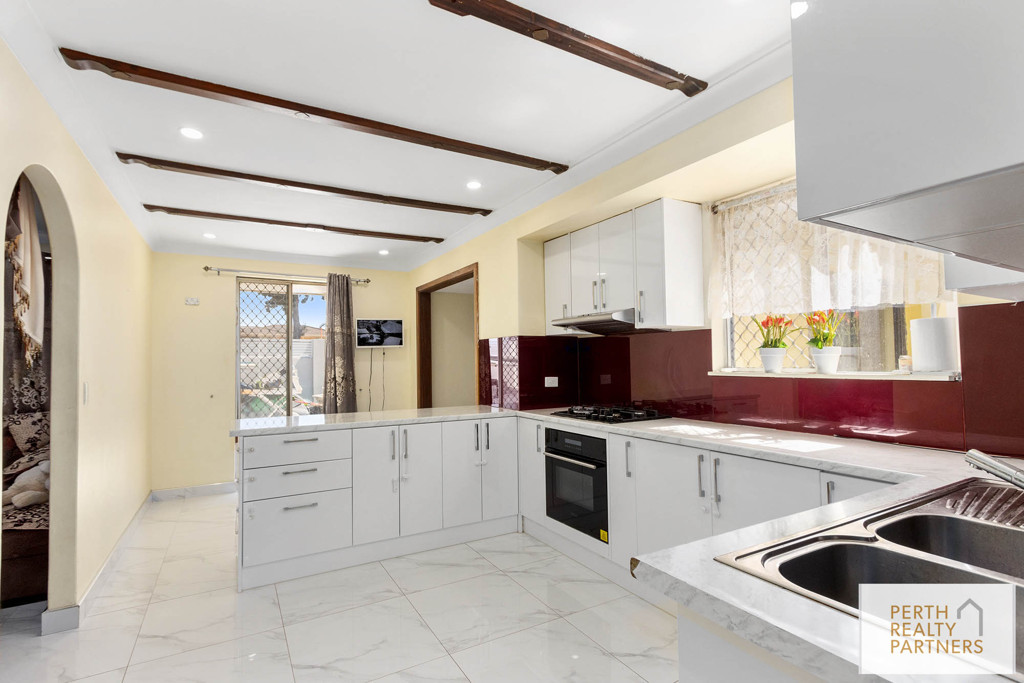 92 Warton Road, Huntingdale WA