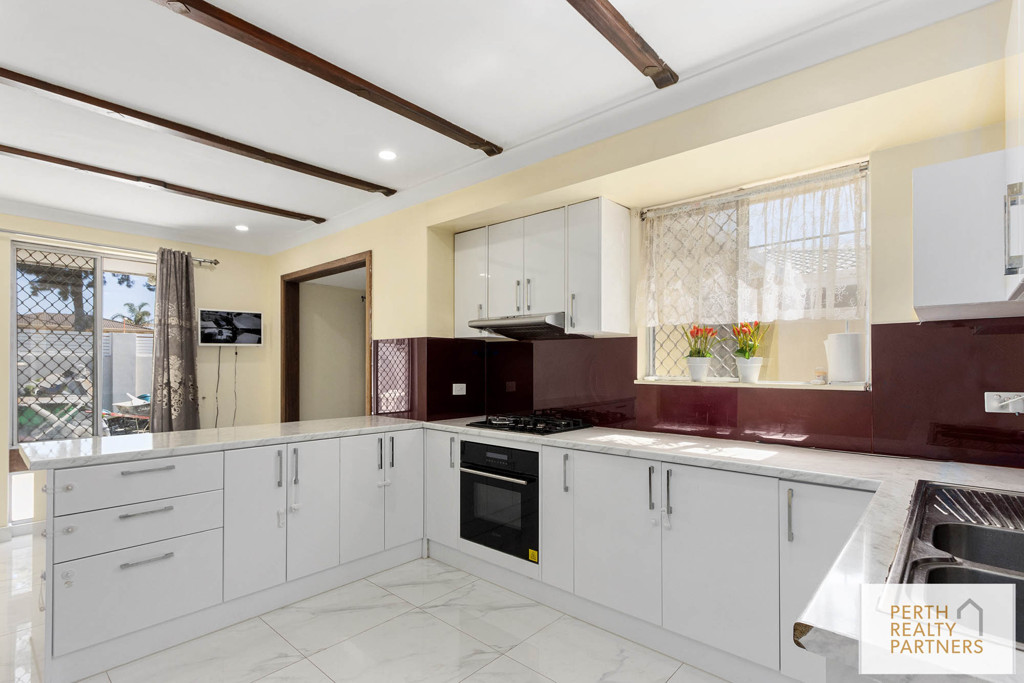 92 Warton Road, Huntingdale WA