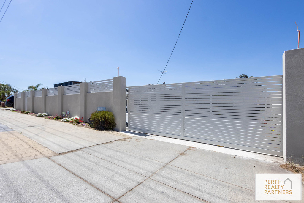 92 Warton Road, Huntingdale WA